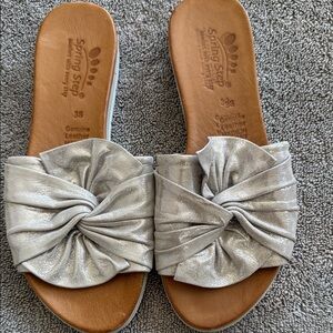 Spring Step Women's Shimmering Silver Knot Sandals